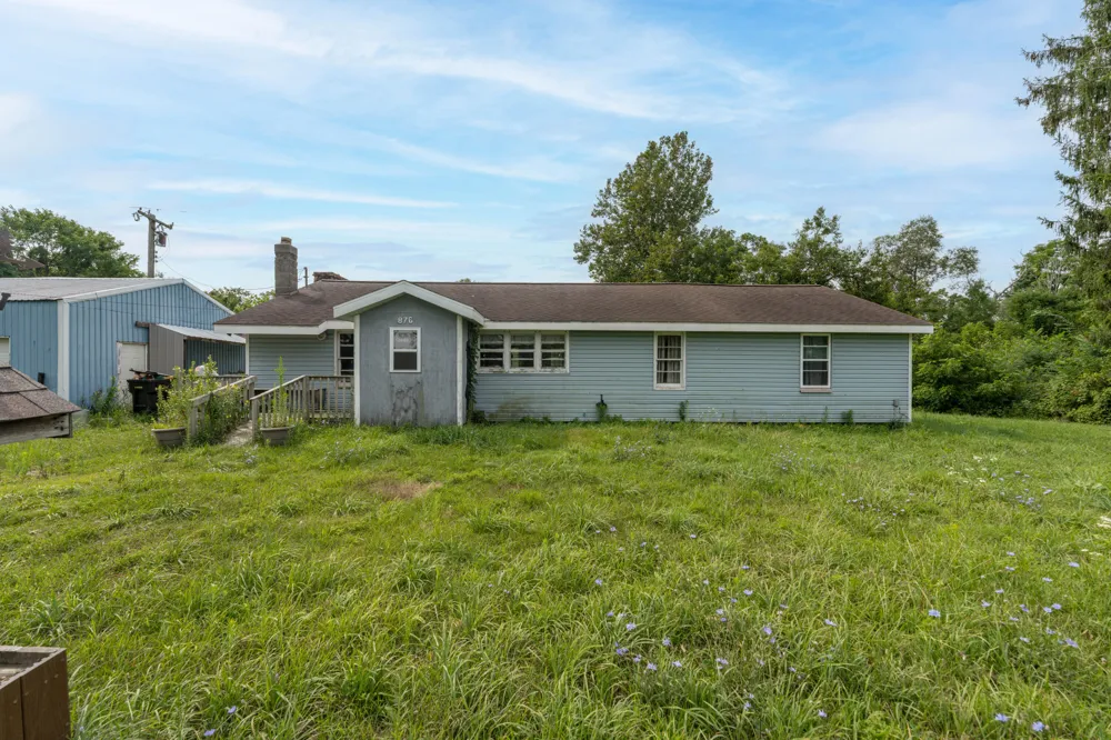 876 110th Avenue Plainwell, MI 49080
