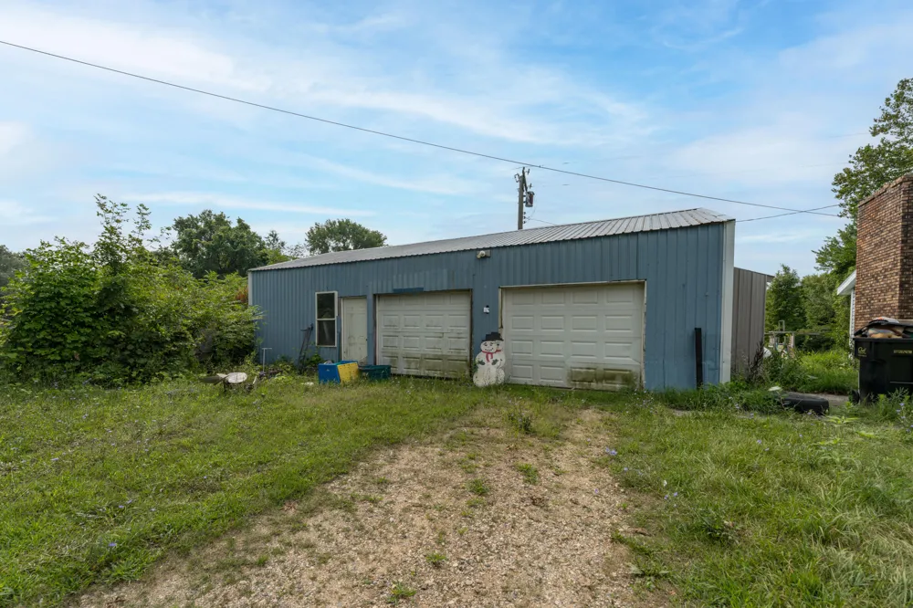 876 110th Avenue Plainwell, MI 49080