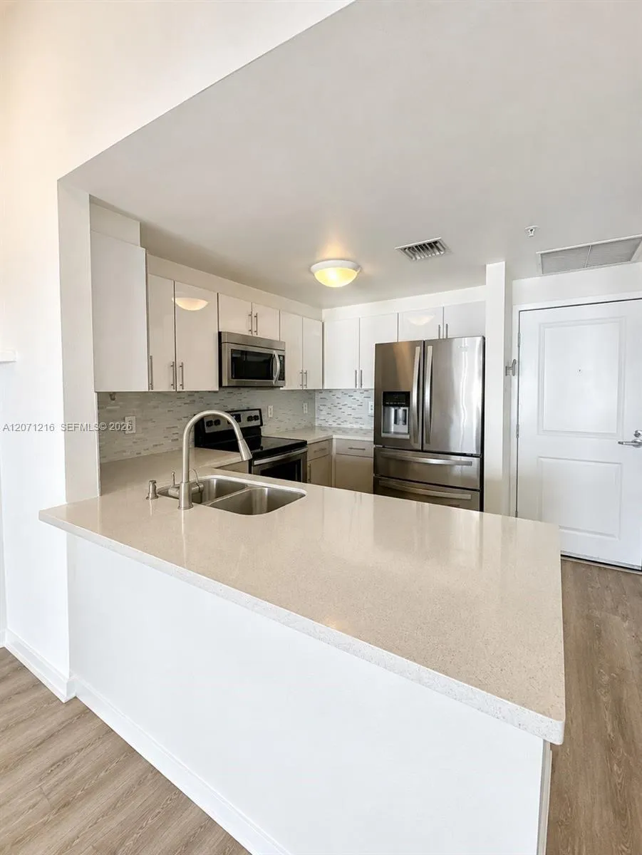 1250 S Miami Ave #2413 Miami, FL 33130