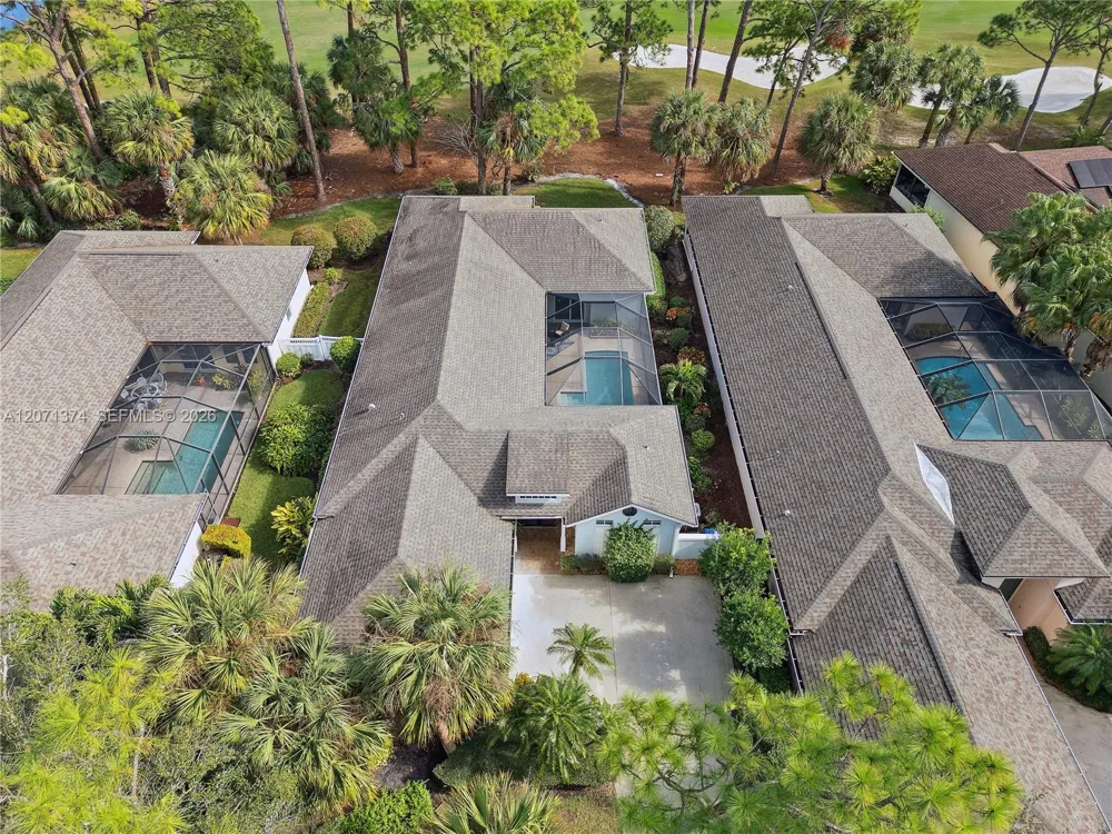 1018 SW Carolina Cir SW Vero Beach, FL 32962