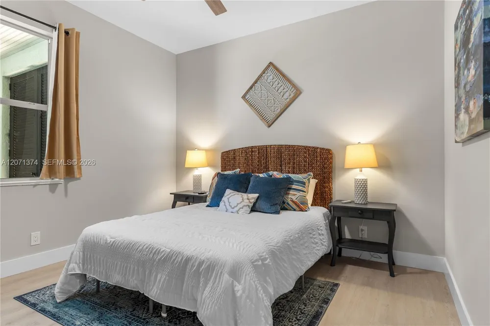 1018 SW Carolina Cir SW Vero Beach, FL 32962