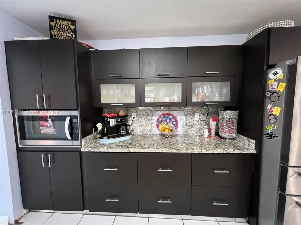13249 NW 9 LN Miami, FL 33182