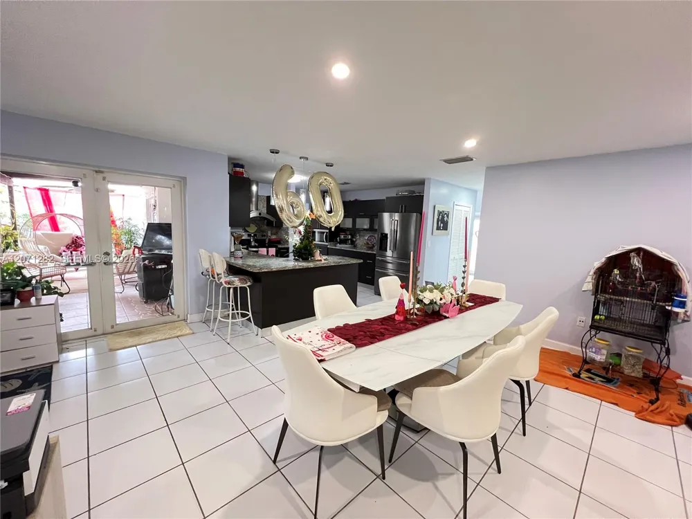 13249 NW 9 LN Miami, FL 33182