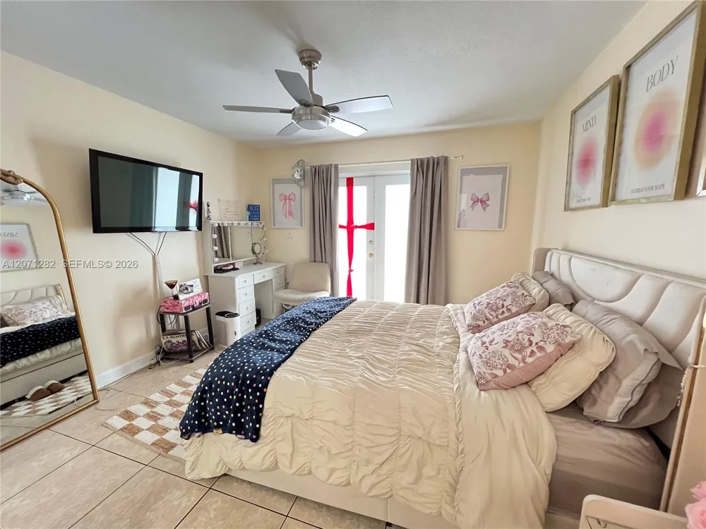 13249 NW 9 LN Miami, FL 33182