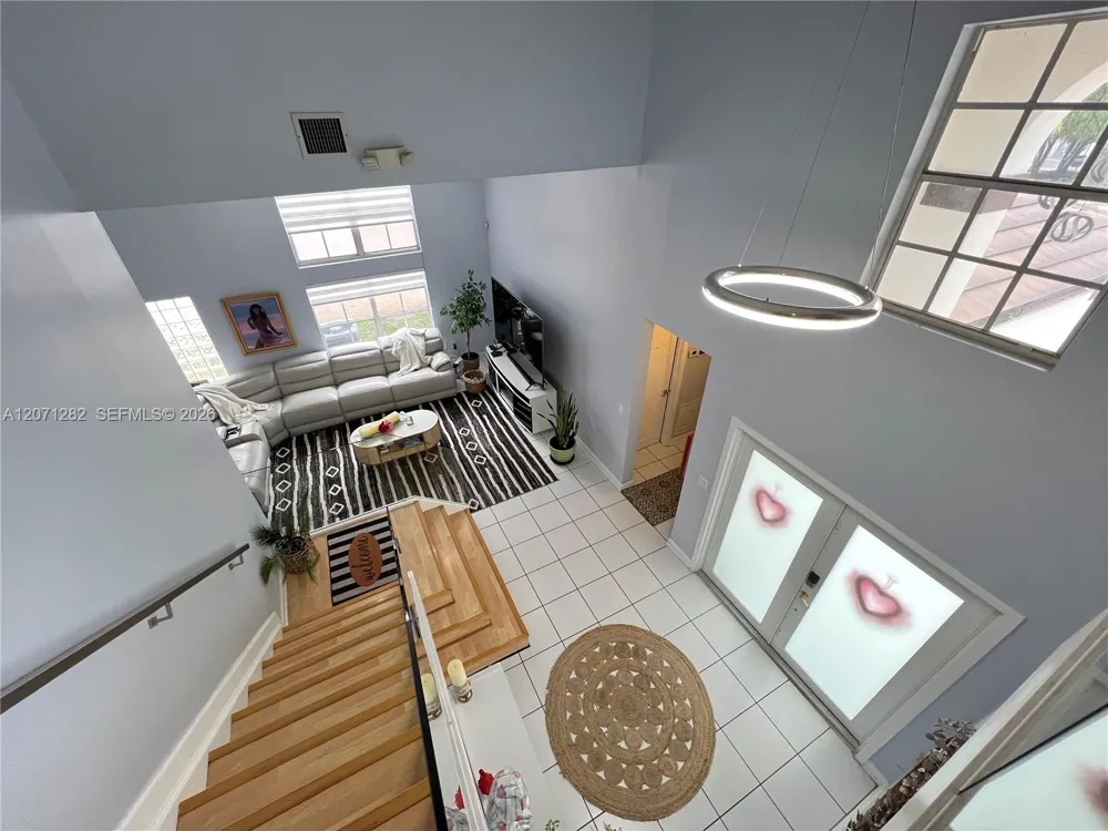 13249 NW 9 LN Miami, FL 33182