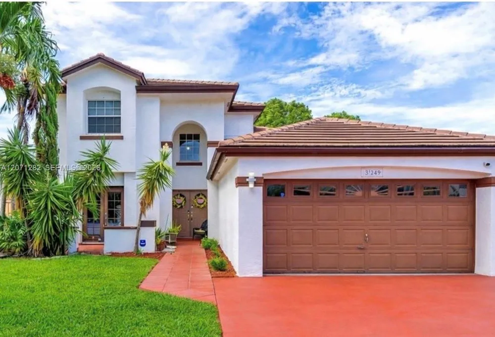 13249 NW 9 LN Miami, FL 33182