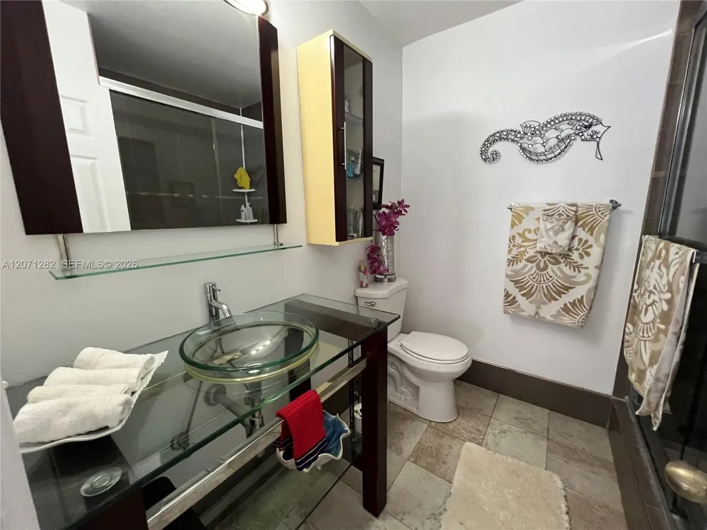 13249 NW 9 LN Miami, FL 33182