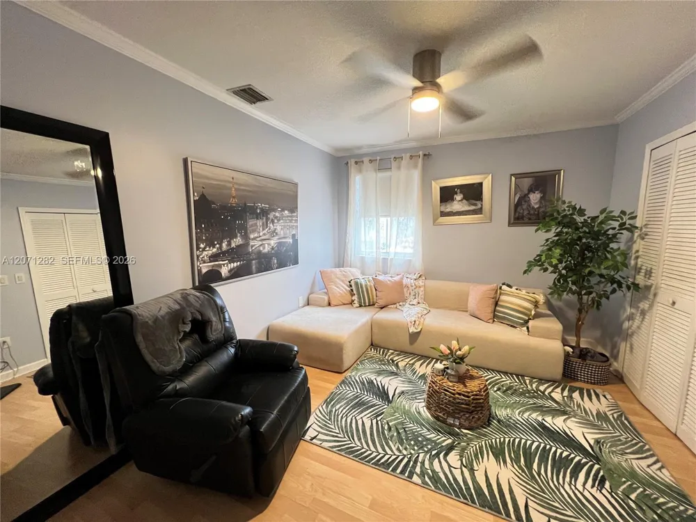 13249 NW 9 LN Miami, FL 33182