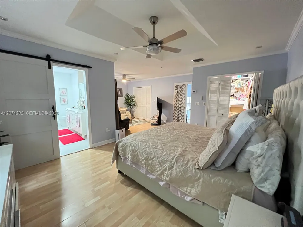 13249 NW 9 LN Miami, FL 33182