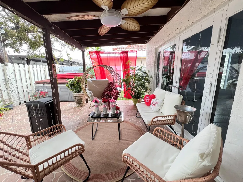 13249 NW 9 LN Miami, FL 33182