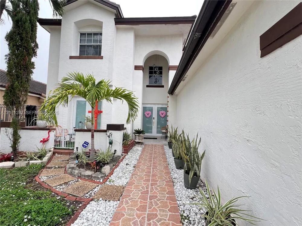 13249 NW 9 LN Miami, FL 33182
