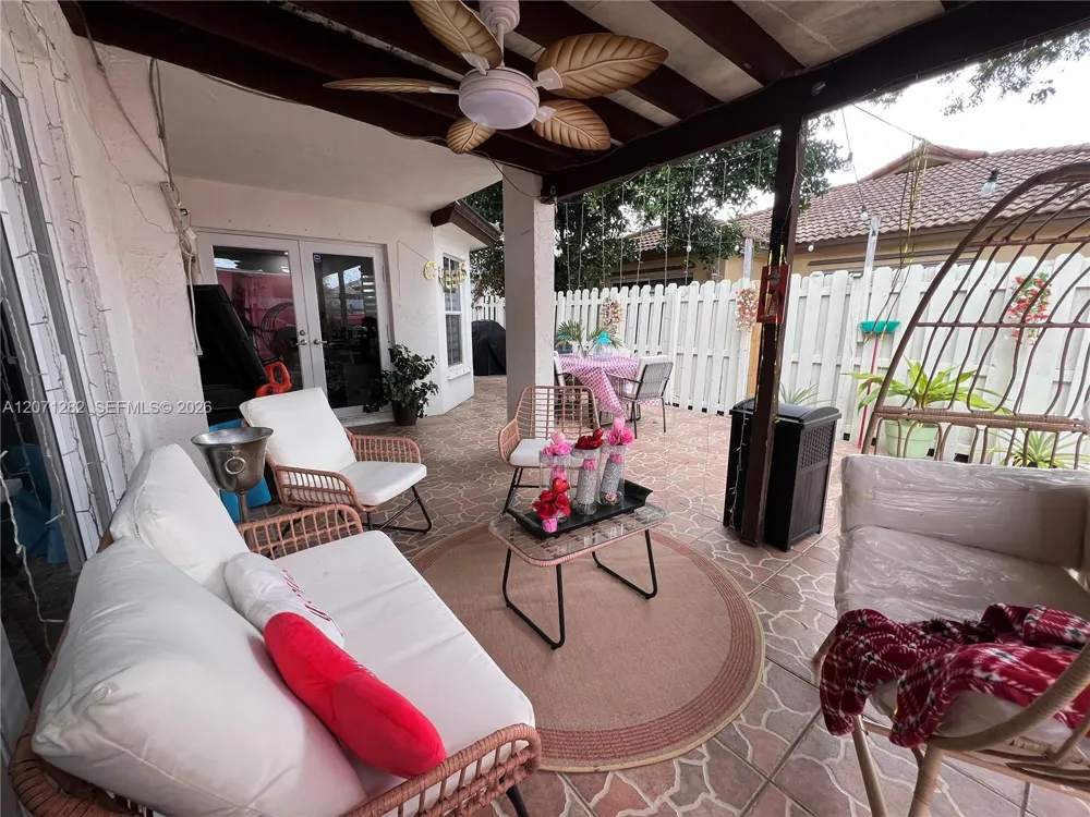 13249 NW 9 LN Miami, FL 33182