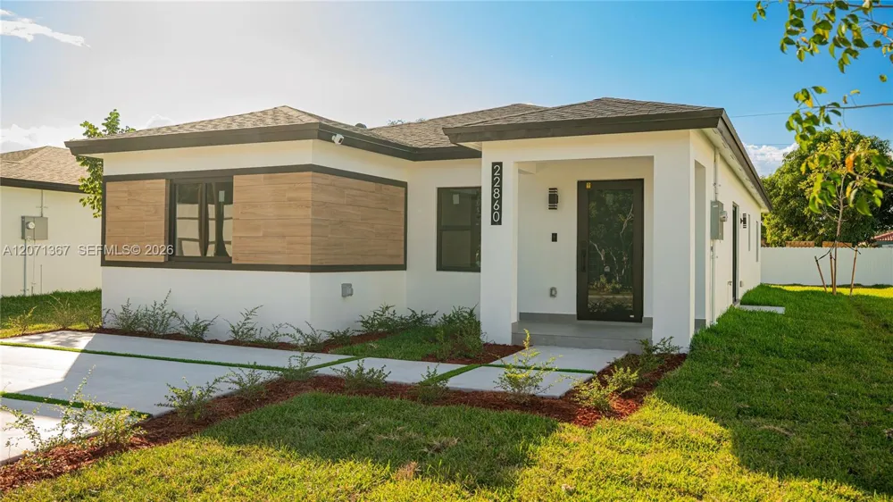 22860 SW 122nd PL Miami, FL 33170