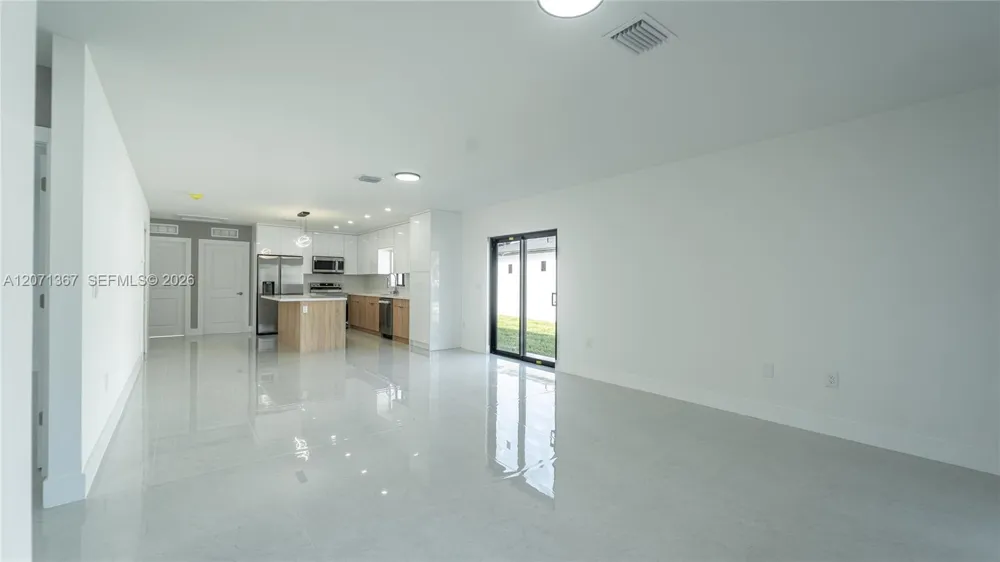 22860 SW 122nd PL Miami, FL 33170