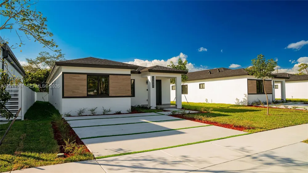 22860 SW 122nd PL Miami, FL 33170