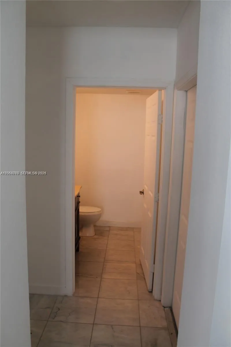 10770 NW 74th Ln Doral, FL 33178