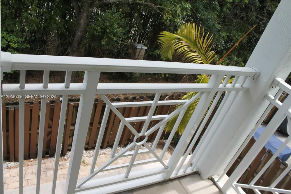 10770 NW 74th Ln Doral, FL 33178