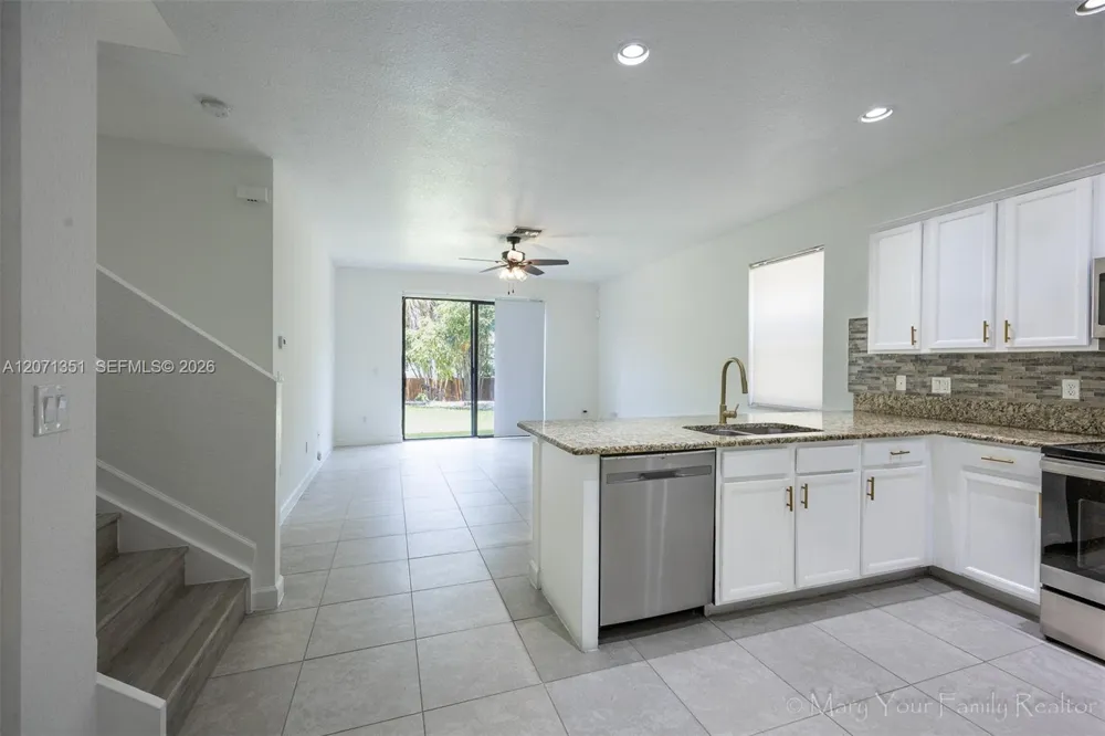 3841 Aspen Leaf Dr #0 Boynton Beach, FL 33436
