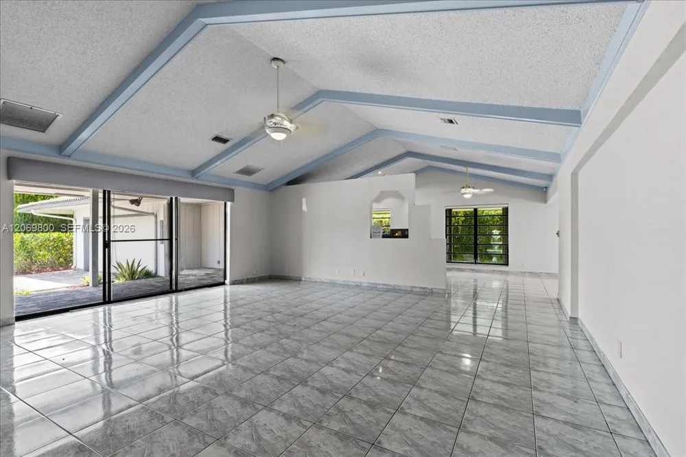 9220 NW 15th St Coral Springs, FL 33071