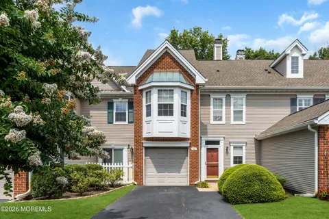 32 S Manor Court #3002