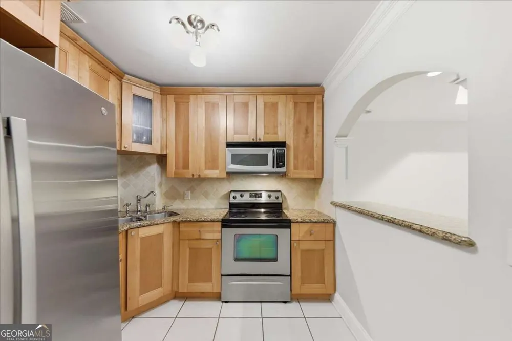 125 Stone Pond LN Alpharetta, GA 30022