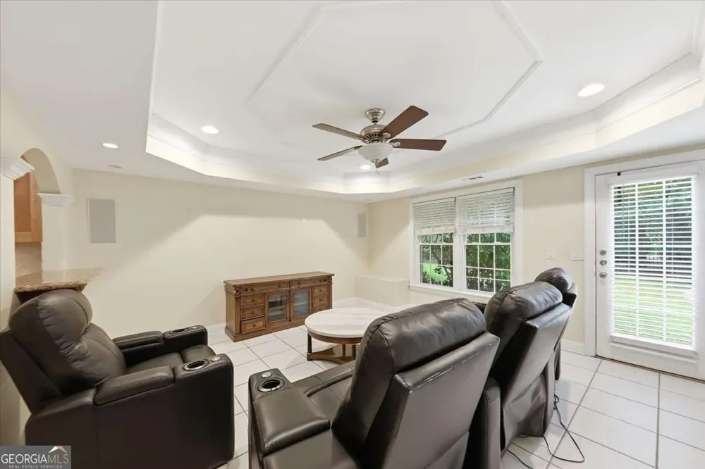 125 Stone Pond LN Alpharetta, GA 30022