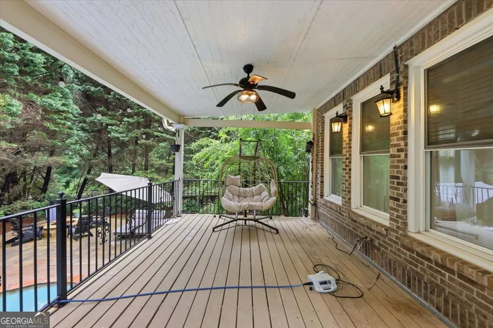 125 Stone Pond LN Alpharetta, GA 30022