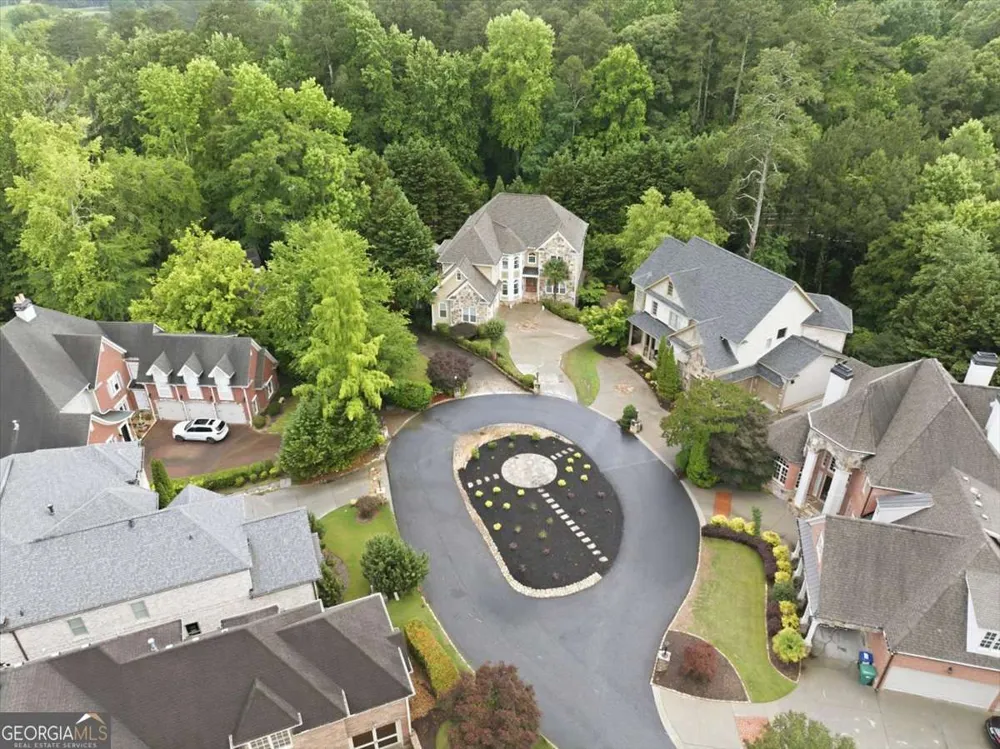 125 Stone Pond LN Alpharetta, GA 30022
