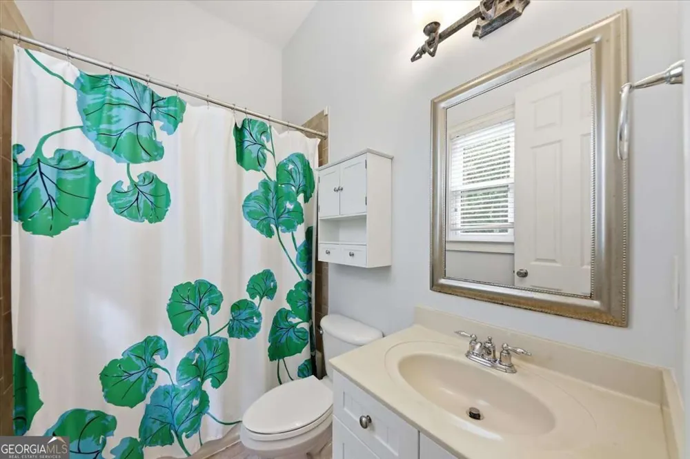 125 Stone Pond LN Alpharetta, GA 30022