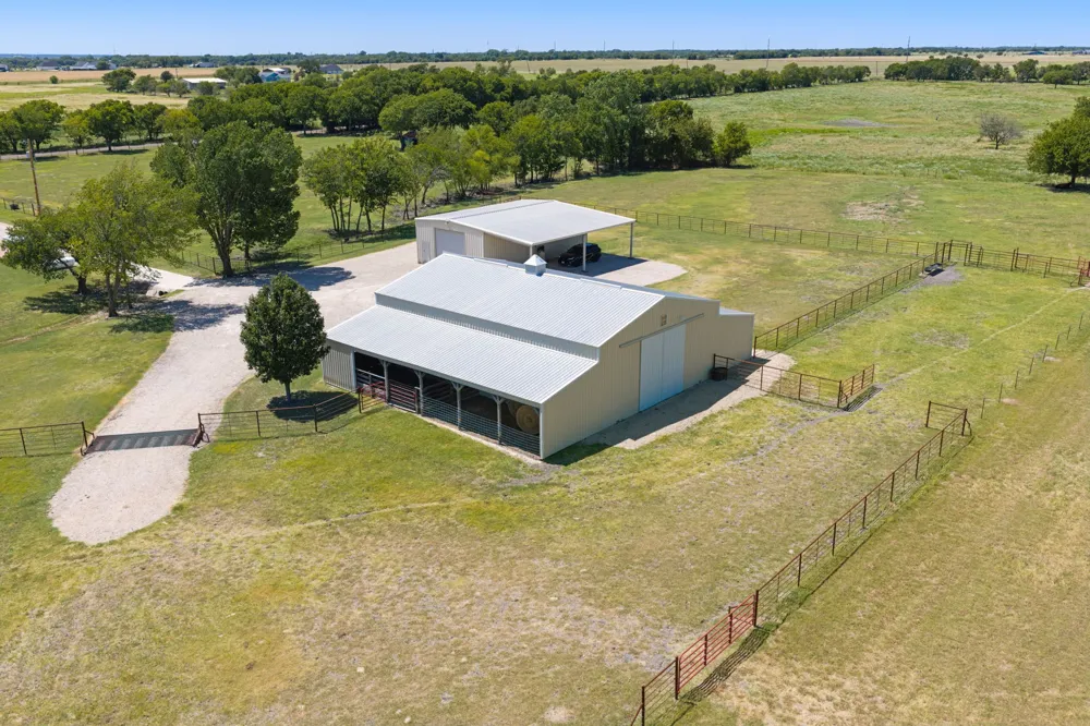 257 Bud Run Road Waxahachie, TX 75165