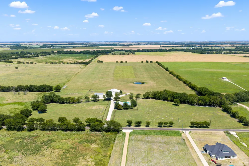 257 Bud Run Road Waxahachie, TX 75165