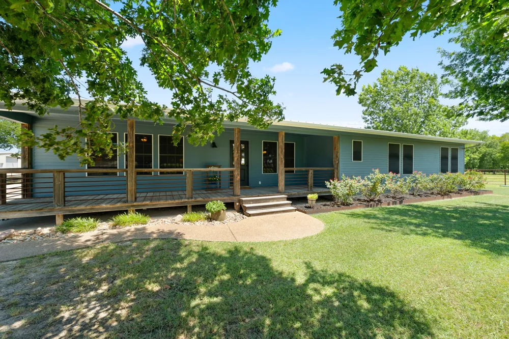 257 Bud Run Road Waxahachie, TX 75165