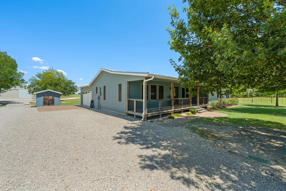 257 Bud Run Road Waxahachie, TX 75165