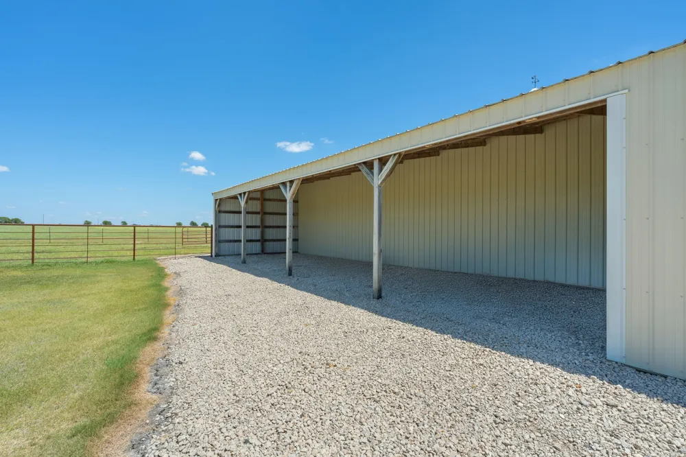 257 Bud Run Road Waxahachie, TX 75165