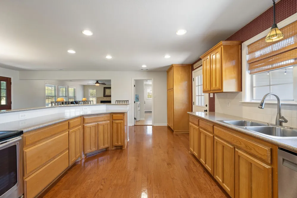 257 Bud Run Road Waxahachie, TX 75165