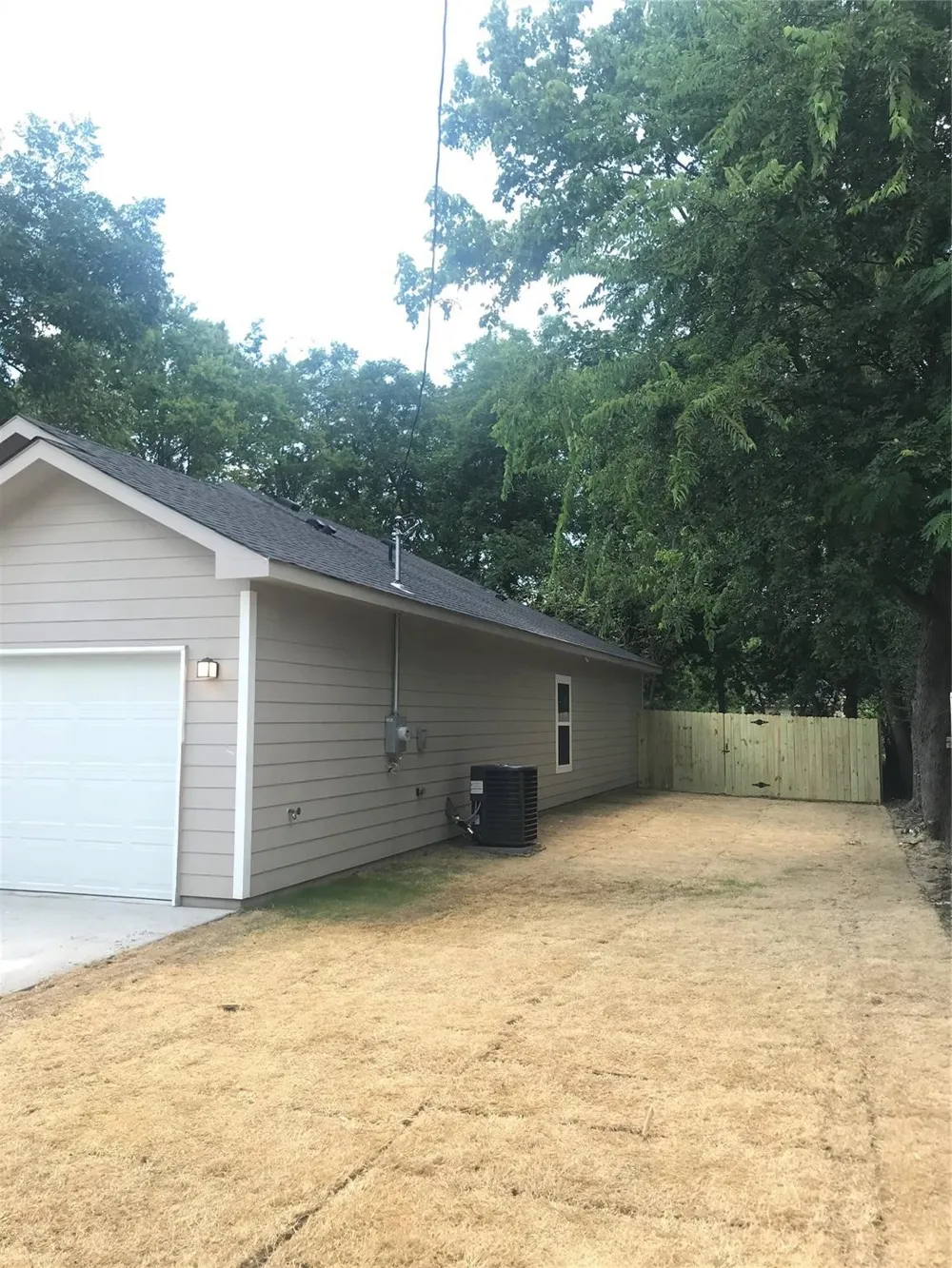 1719 Park Street Commerce, TX 75428