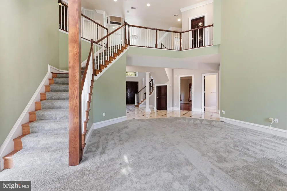 8813 OAK LEAF DRIVE Alexandria, VA 22309