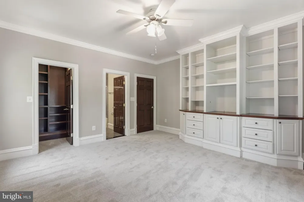 8813 OAK LEAF DRIVE Alexandria, VA 22309