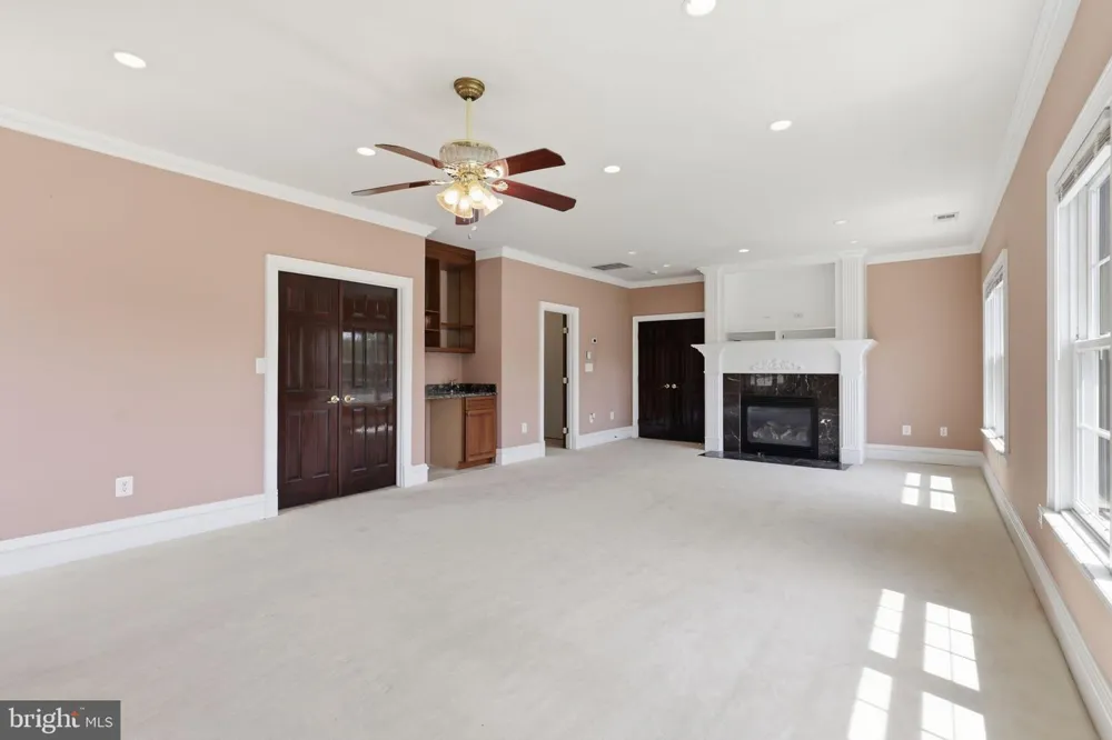 8813 OAK LEAF DRIVE Alexandria, VA 22309