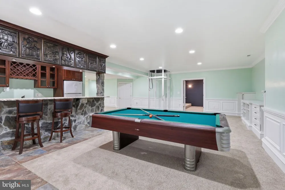 8813 OAK LEAF DRIVE Alexandria, VA 22309