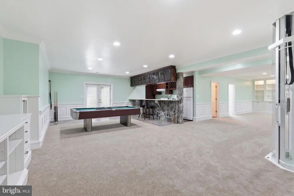 8813 OAK LEAF DRIVE Alexandria, VA 22309