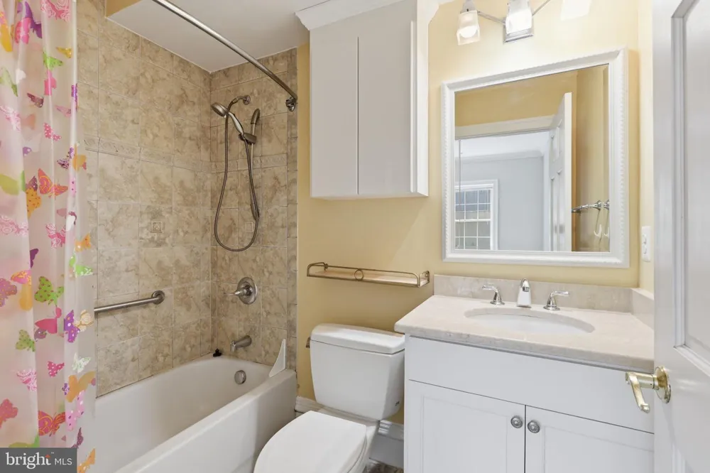 8813 OAK LEAF DRIVE Alexandria, VA 22309