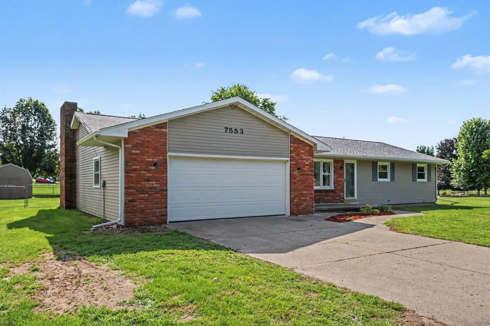 7553 Napoleon Road Jackson, MI 49201
