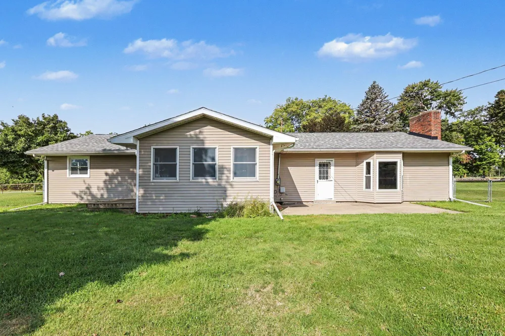 7553 Napoleon Road Jackson, MI 49201