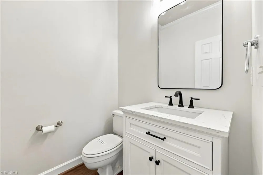 2903 Beckworth Court Jamestown, NC 27282