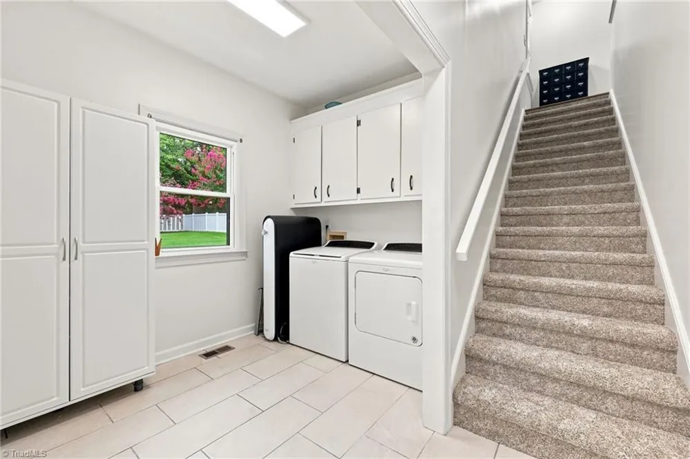 2903 Beckworth Court Jamestown, NC 27282