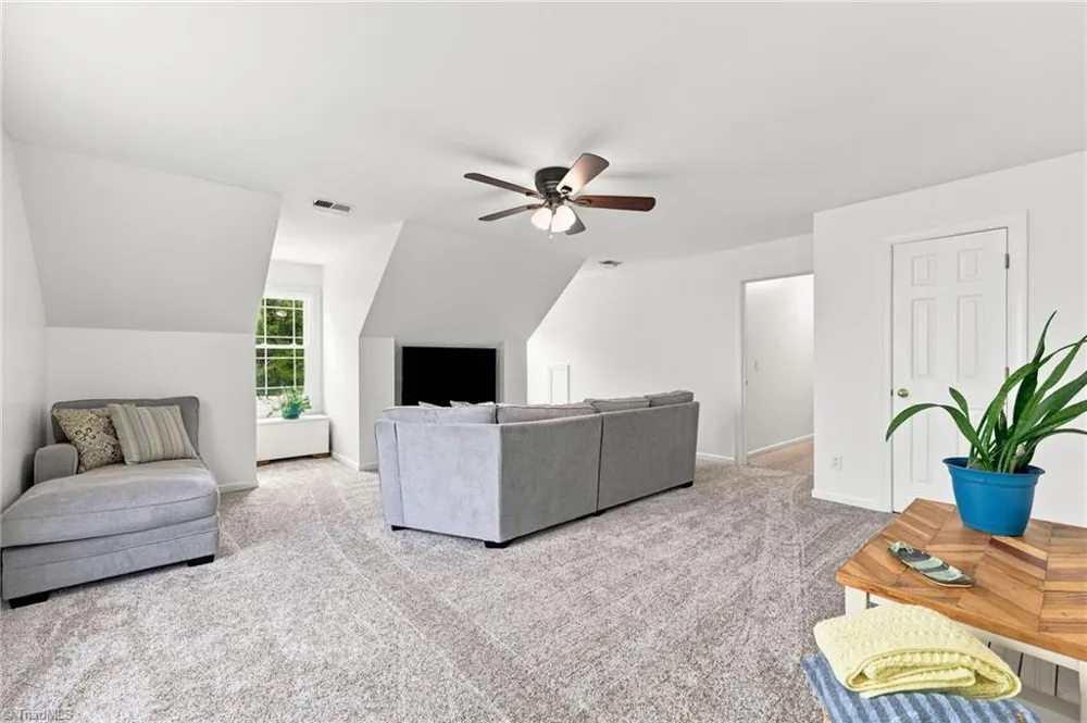 2903 Beckworth Court Jamestown, NC 27282