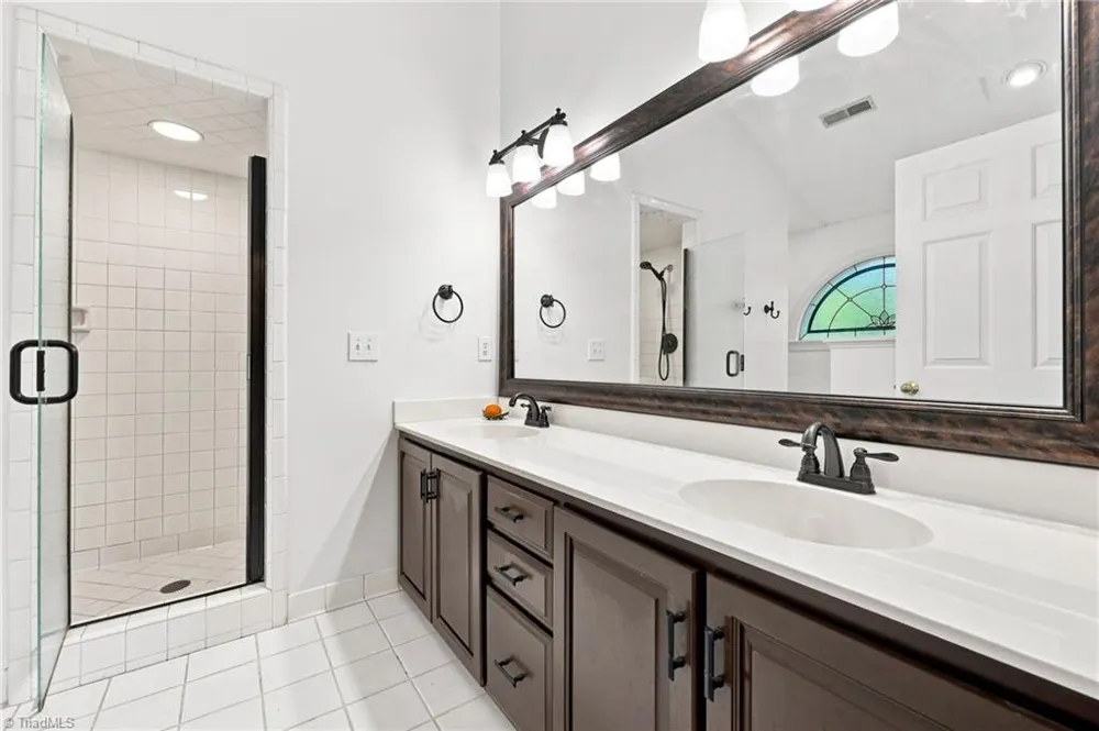 2903 Beckworth Court Jamestown, NC 27282