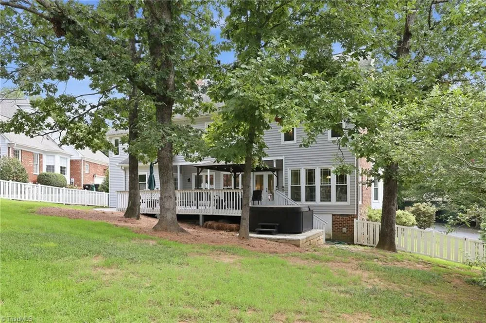2903 Beckworth Court Jamestown, NC 27282