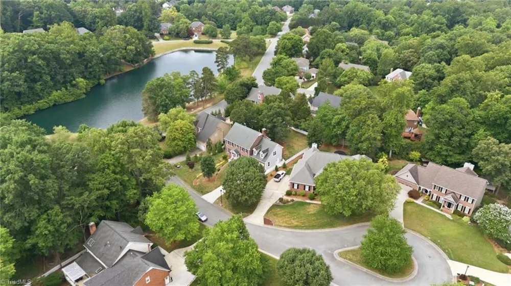 2903 Beckworth Court Jamestown, NC 27282